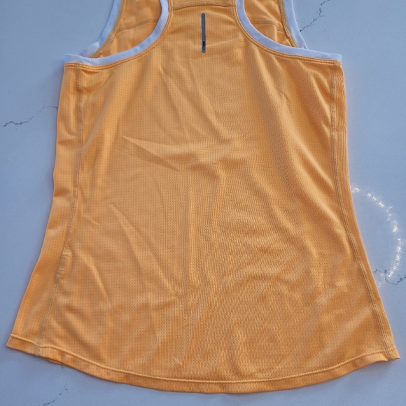 Nike Dri-Fit tank-top - women's size Small - Picture 13 of 15